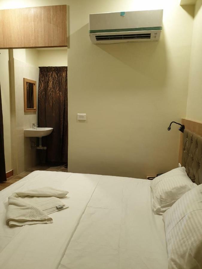 Amutham Residency Hotel Tiruchirappalli Екстериор снимка